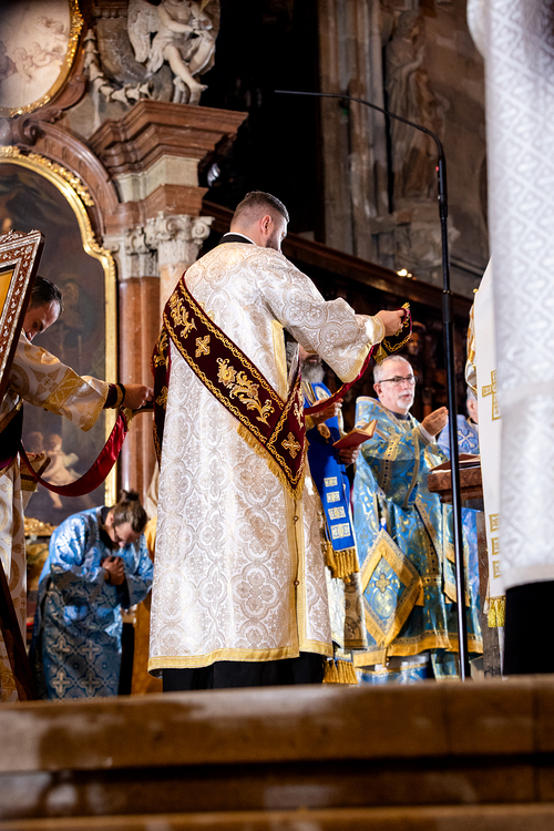 byzantinisches Pontifikalamt Stephansdom / Erzdiözese Wien/ Schönlaub byzantinisches Pontifikalamt Stephansdom