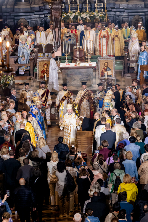 byzantinisches Pontifikalamt Stephansdom / Erzdiözese Wien/ Schönlaub byzantinisches Pontifikalamt Stephansdom