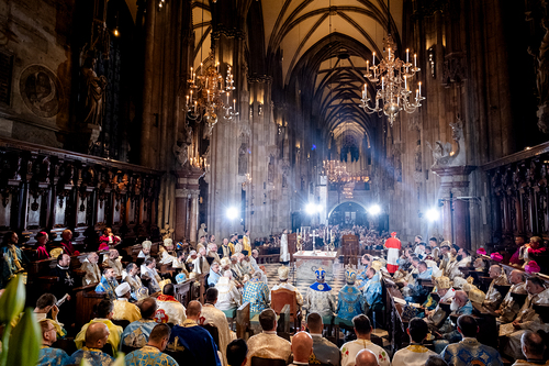 byzantinisches Pontifikalamt Stephansdom / Erzdiözese Wien/ Schönlaub byzantinisches Pontifikalamt Stephansdom
