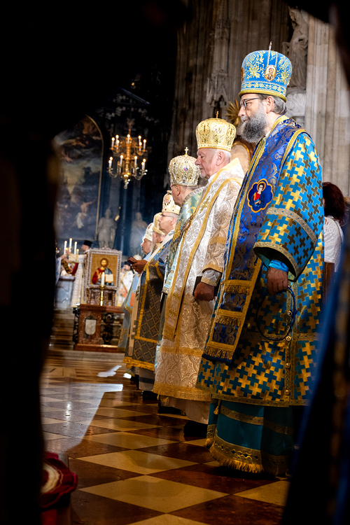 byzantinisches Pontifikalamt Stephansdom / Erzdiözese Wien/ Schönlaub byzantinisches Pontifikalamt Stephansdom